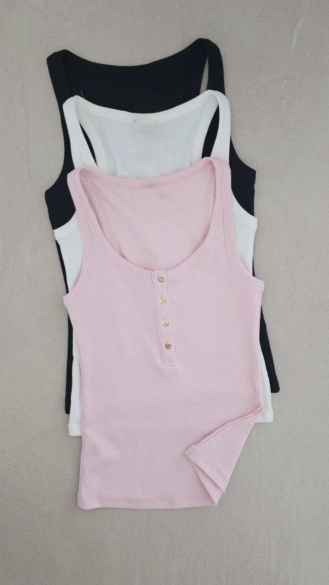 I shirt with gold detail