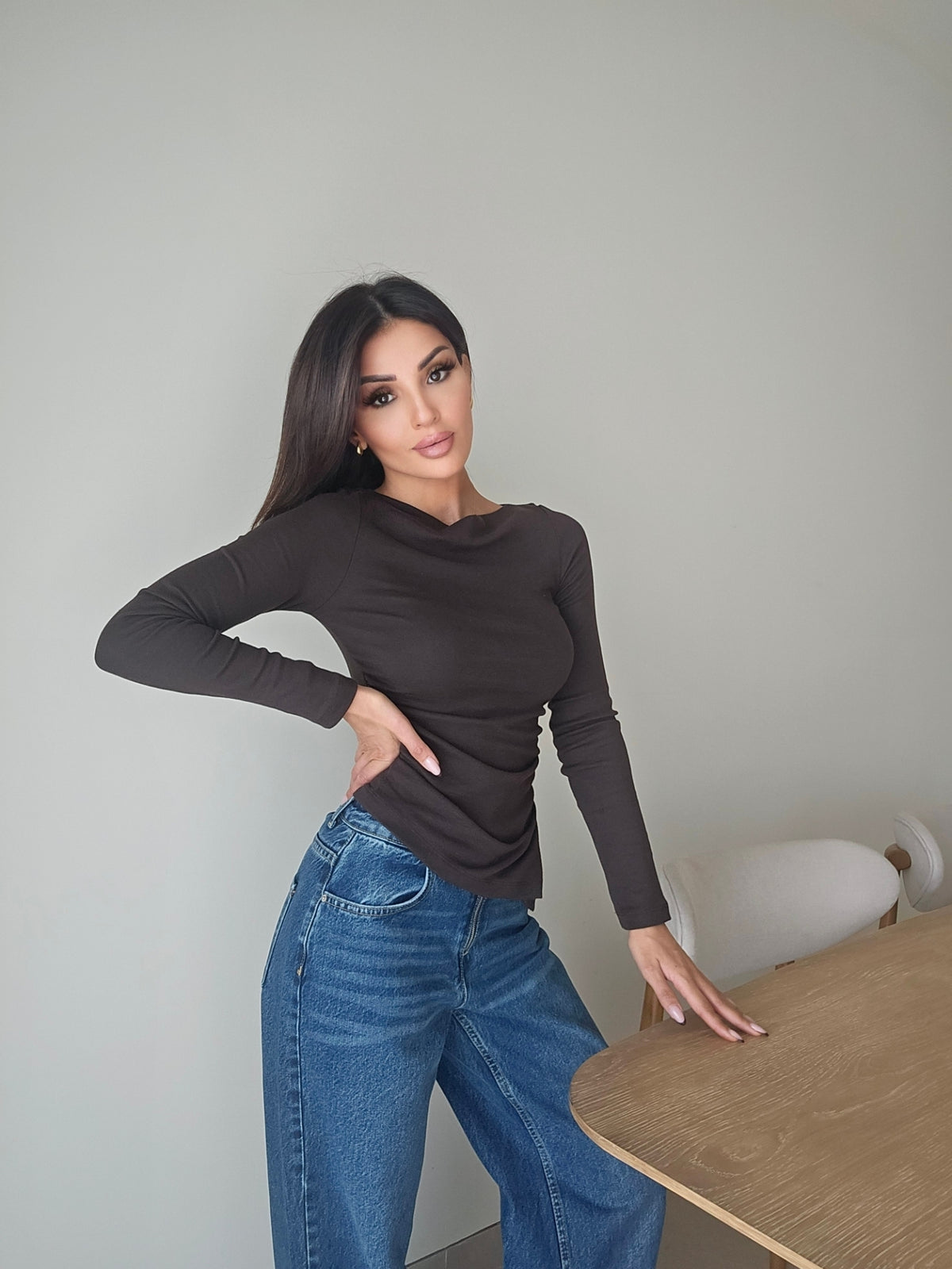Asymmetric long-sleeve side-cinched boatneck cotton top