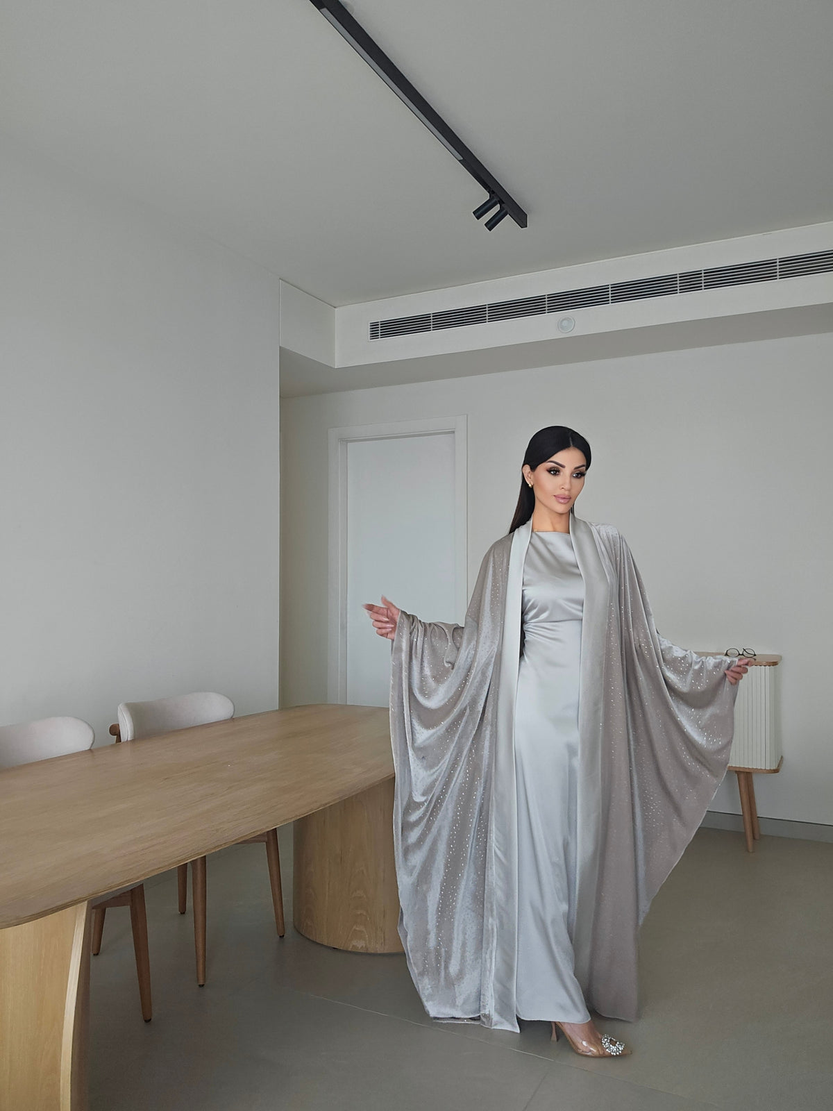 Sheikha abaya