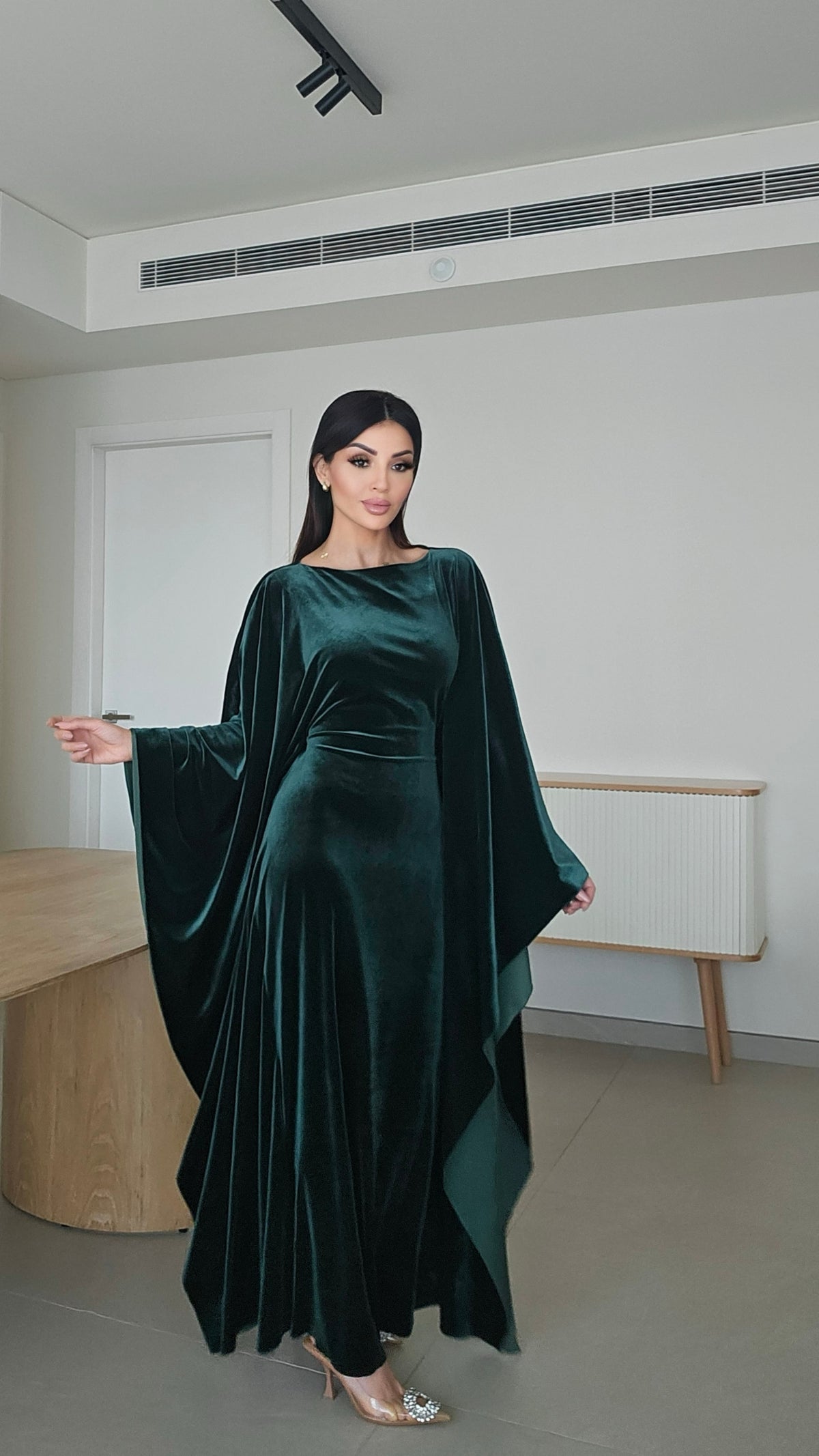 Butterfly abaya dress (pure velvet)